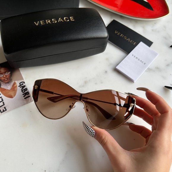 NEW Versace VE2239 Gold/Brown Lens Cat Eye Shield Sunglasses - Picture 3 of 9